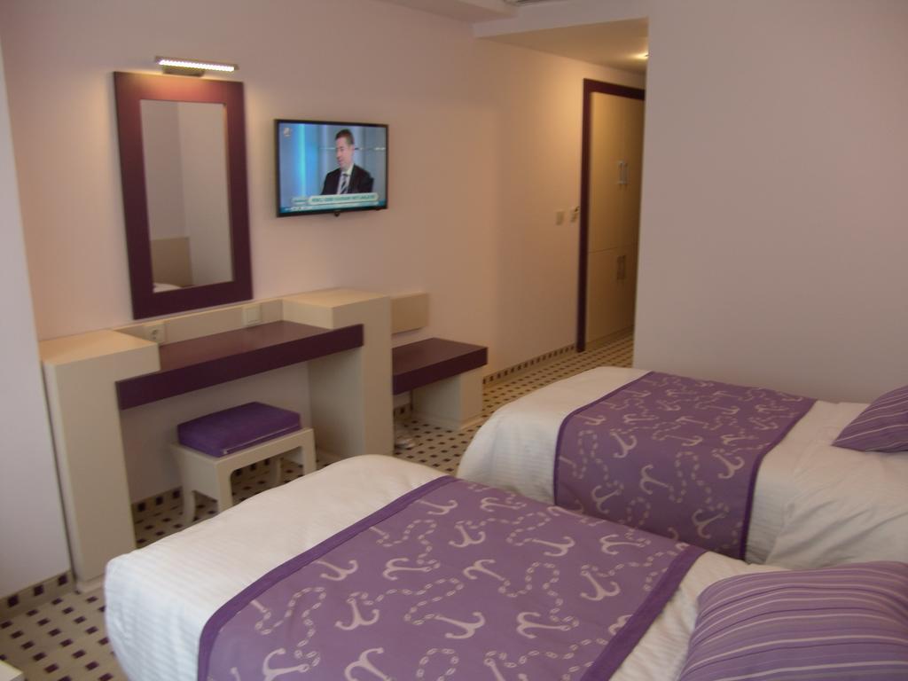 Izan Hotel İzmir Room photo